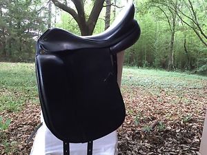 Prestige Top Dressage Saddle 17 seat M tree