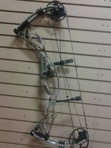Hoyt Defiant 30 Realtree Xtra