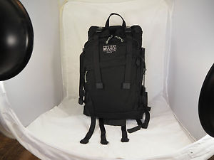 Crew Cab -Black-  Mystery Ranch pack - medium yoke
