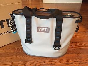 YETI HOPPER 30 COOLER SOFT SIDE NEW IN BOX