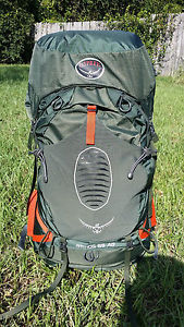 Osprey Atmos AG 65  Graphite Grey  SM