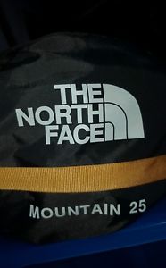 North Face Mountain 25 tent