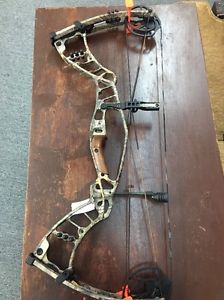 Brand New Hoyt Nitrum 30 LH 50-60# 28-30" Camo