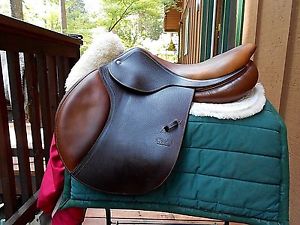 2011 17.5" CWD SE01 Hunter /Jumper saddle - RARE WIDE Tree!! Great condition.