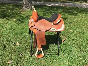 Martha Josey Circle Y Barrel Saddle 15.5" / 15.5 Inch Seat