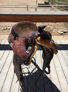 15" Circle Y Equation Saddle Excellent Used Condition SQHB