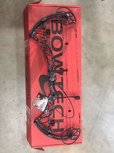 BowTech Chris Kyle "The Legend" Bow. BRAND NEW Left Hand 70#!