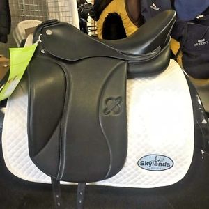 New! DEMO Otto Schumacher Solution C SF Dressage Saddle - Size 18" - Black