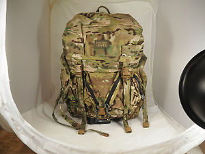 Mountain Ruck - Mystery ranch- coyote - medium yoke