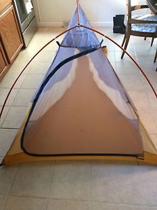 Big Agnes Fly Creek UL2  Ultralight Backpacking Tent. With Footprint& Gear Loft