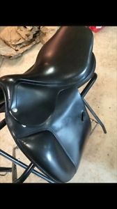 Amerigo dressage saddle