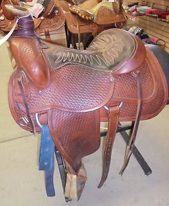 15.5" USED COLORADO SADDLERY ROPING WESTERN SADDLE 3 1009