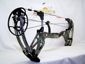 New 2017 Fred Bear Moment Bow Right Hand 55-70#  25-30  inch draw