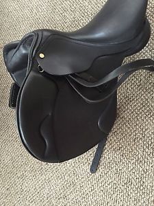 Jumper/Eventing Saddle. Close Contact Yet Deep Enough To Feel Secure And Balance