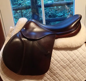 18" Devoucoux Socoa Saddle - Full Calfskin - 2007 - 1A Flaps - 4.5" dot to dot
