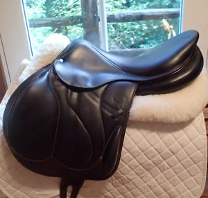 17.5" Devoucoux Chiberta Monoflap Saddle - Full Buffalo - 2A Flaps - 2009 - 4.5"