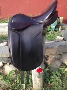 Lovatt And Rickets Dressage Saddle Medium Tree
