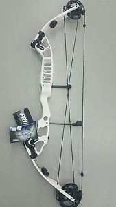 PRIME ONE STX 36"  To 60 Pd TARGET WHITE  New RH B Cam 50-60lbs any draw length
