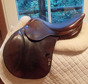 17" Antares Saddle - 2004 - 3N Flap - 4.25" dot to dot