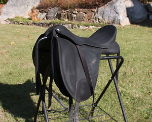 18" Wintec Isabell Werth Black English Dressage Saddle W/ CAIR and Webbers