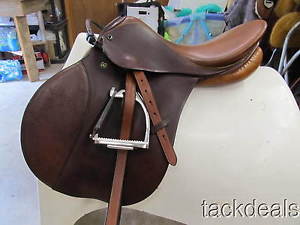 Stubben Siegfried Extra AP Saddle 17 1/2" 31 cm tree w/Fittings Lightly Used