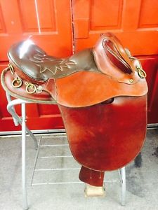 Rare Genuine Tucker Australian / Endurance Saddle - Used