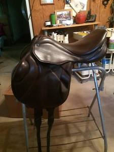 Stubben Excaliblur Jump/ Cross Country Saddle 17.5