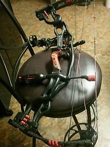 Hoyt CARBON SPYDER 30 Bow