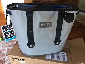 YETI HOPPER 40 Soft Ice Cooler ~ Brand New~ Original Box   **FREE SHIPPING**