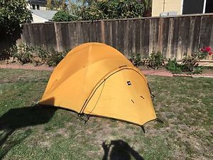 North Face VE 25 3 person 4 season expedition tent    No Reserve!