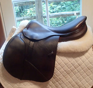 18" Devoucoux Socoa Saddle - Full Calfskin - 2005 - 3A Flaps - 5" dot to dot