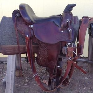 Circle Y Western Pleasure Equitation 15 inch Saddle