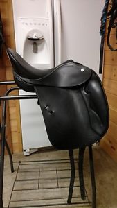 Pegasus Butterfly Dressage Saddle
