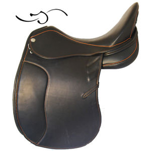 Sommer Passion Dressage 17.5