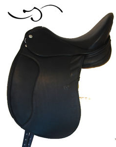 Sommer Passion Dressage Black 17"