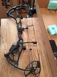 Bowtech BT-X 70# Right Hand 27-31" Black
