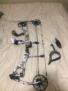 Mathews HTR No Cam RH Bow Lost Camo