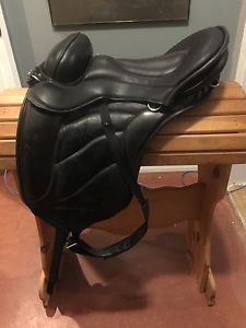 Sensation Hybrid Treeless Endurance Saddle