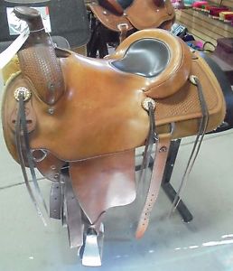 15.5" USED JOHNSTONE ROPING WESTERN SADDLE 3 1018 2