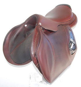 18" CWD 2Gs SADDLE (SO17310) DEMO USE ONLY, EXCELLENT CONDITION !! - DWC -CAN