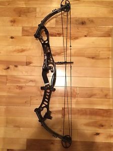 2016 Hoyt Podium X 40
