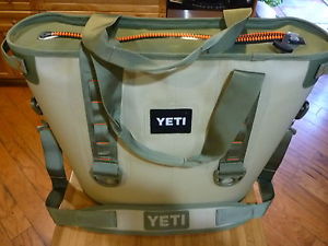 YETI HOPPER 30 SOFT COOLER