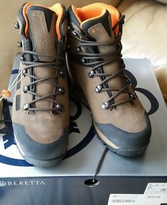 beretta outdoor tech boots brown and orange size 9 gore-tex ortholite vibram