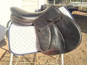 2015 Voltaire 18" 3AA Palm Beach Saddle