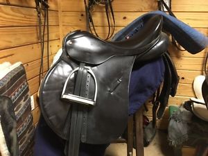 Albion Style Ultra AP Jump Saddle black leather 18 Med