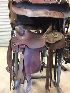 Stanley/Sulphur River Ranch/Cutter/Western Custom Saddle 15.5"