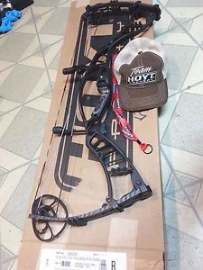 HOYT NITRUM TURBO 29" 50-60# RH COLOR BLACK MINT