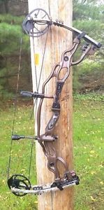 Hoyt Carbon Spyder Zt 30 Right Hand 70# Harvest Brown Riser Real Tree Limbs NEW!