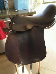 Synergist trail endurance saddle 17" wide tree