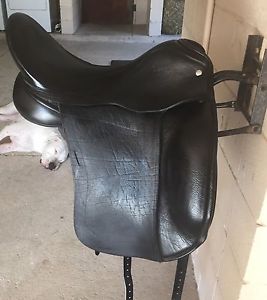 Custom Saddlery Everest - 18"